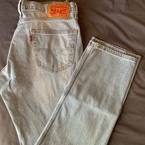 Levi Mens Slim Jean